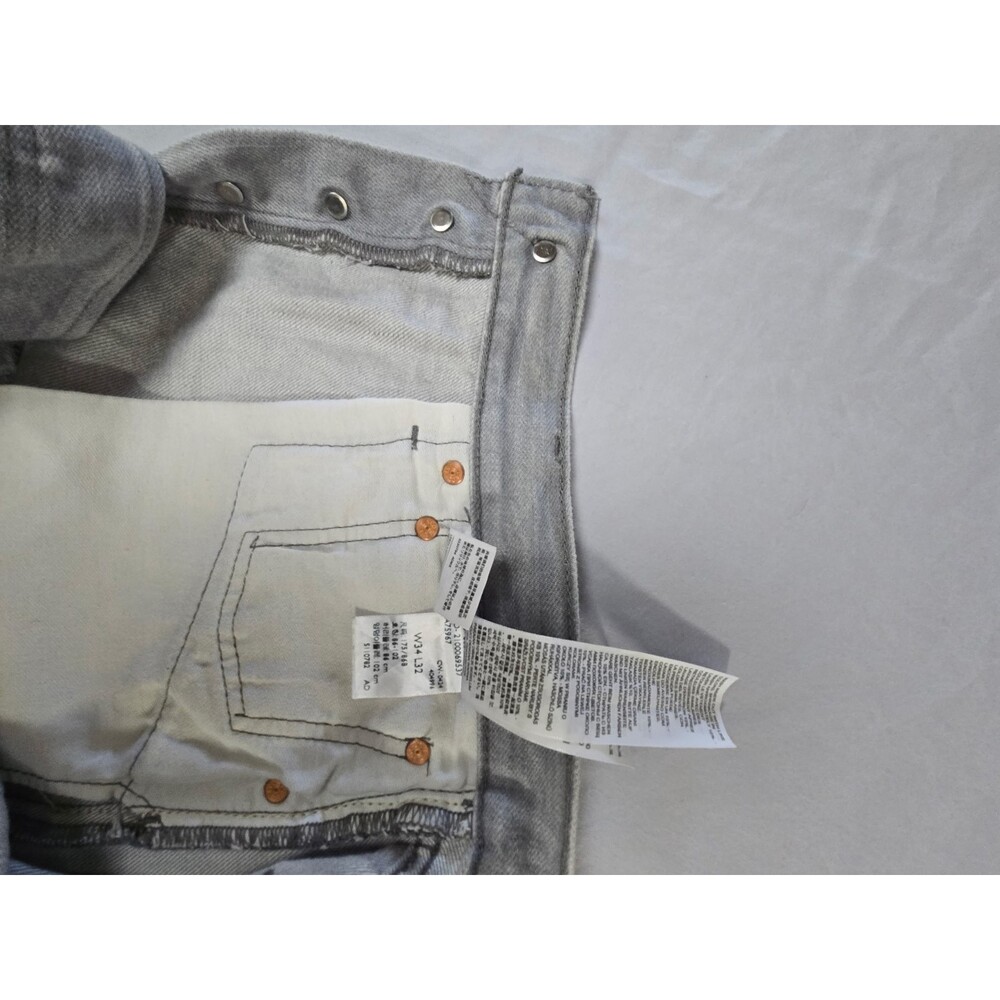 Levi's 501 Men Jeans 34x34 Gray Denim Straight Button Fly (Actual 34x32) - Picture 3 of 5
